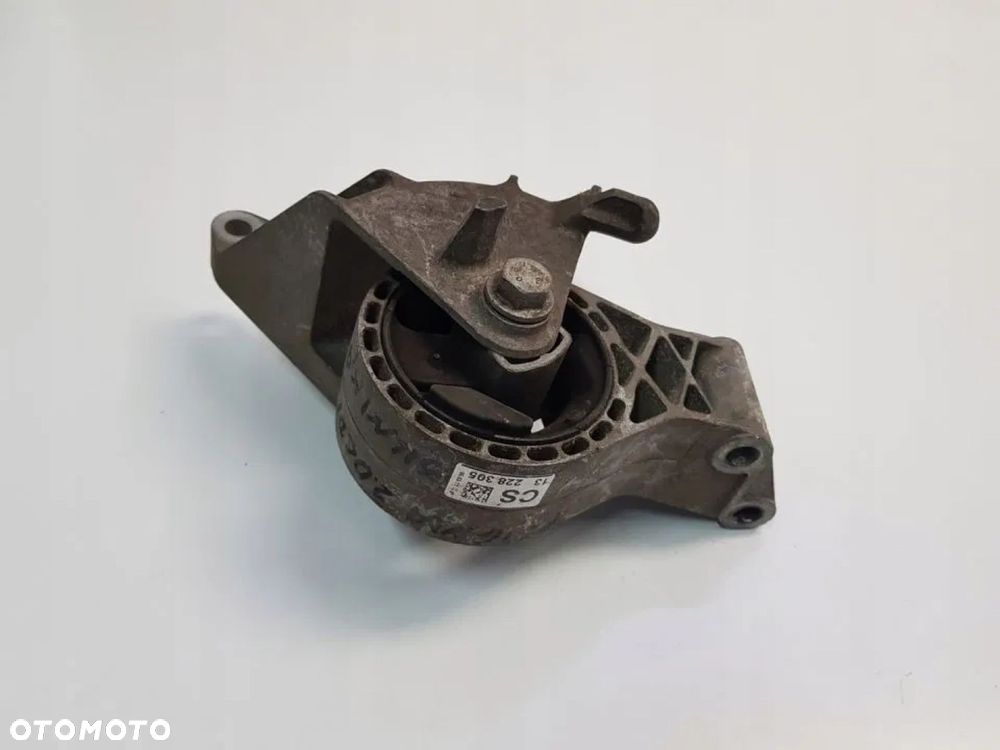 PODUSZKA ŁAPA SKRZYNI OPEL ASTRA J IV 2.0 CDTI - 1