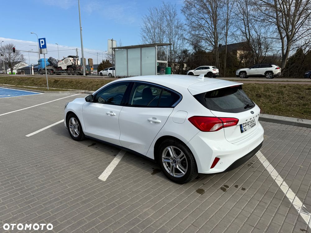 Ford Focus 1.5 TDCi Trend Sport PowerShift - 6