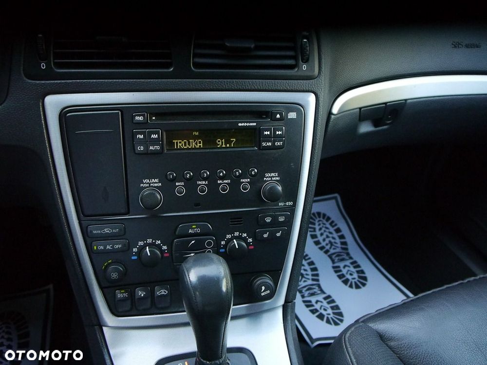 Volvo V70 2.5T AWD Momentum - 23