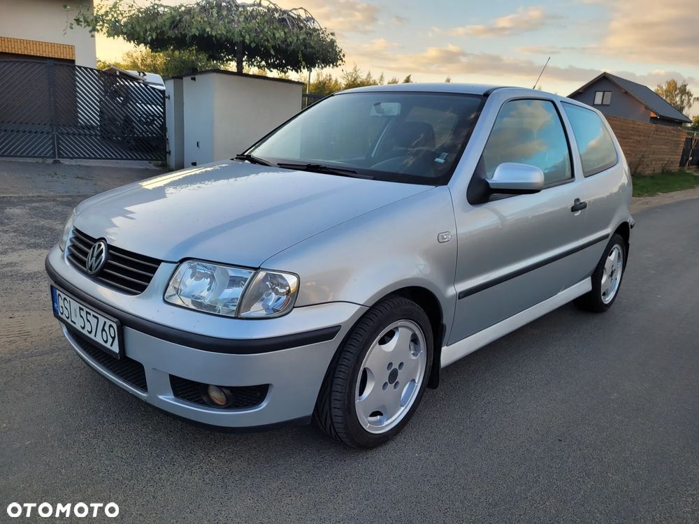 Volkswagen Polo 1.4 16V Comfortline - 2