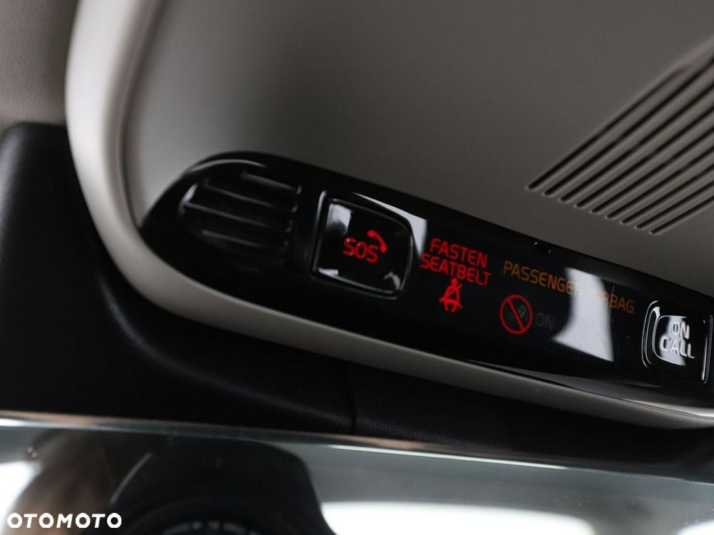 Volvo V90 Cross Country D4 SCR AWD Pro - 37