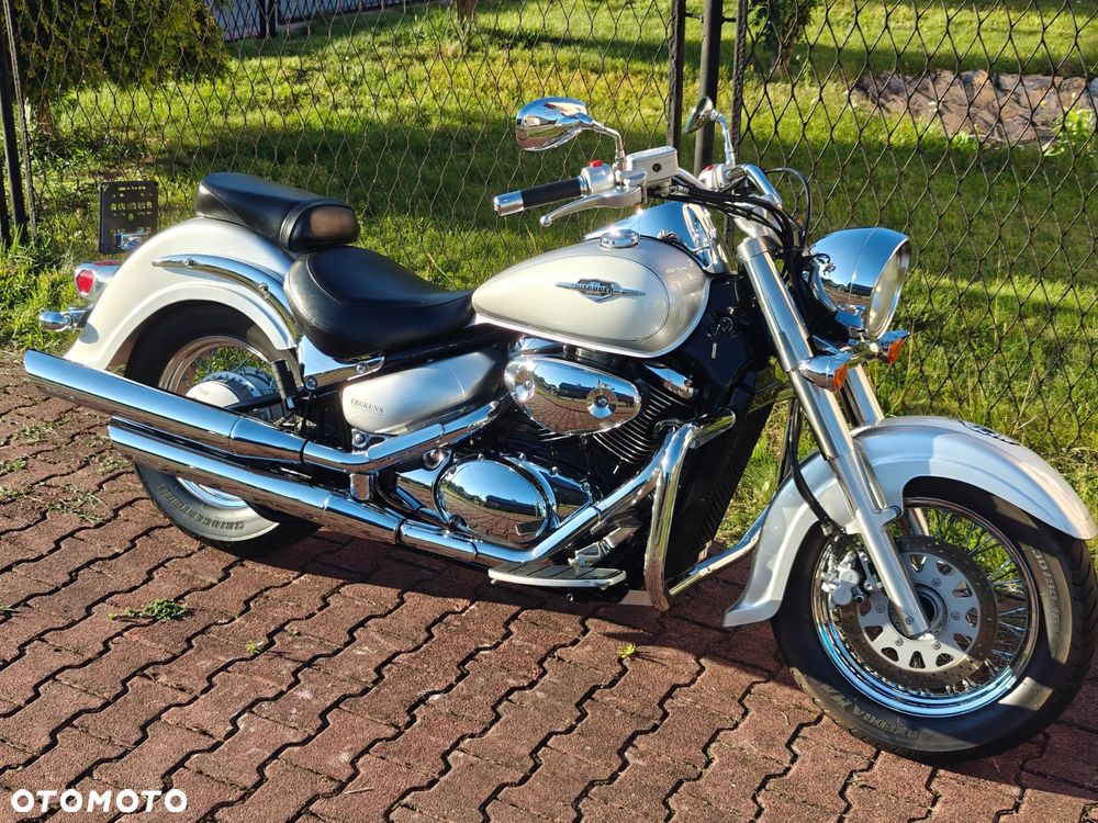 Suzuki Intruder - 9