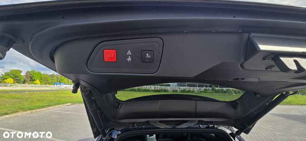 Peugeot 3008 THP 165 EAT6 Stop & Start Allure - 25