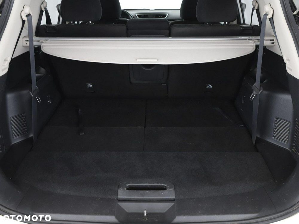 Nissan X-Trail 1.6 DCi N-Connecta 4WD - 21