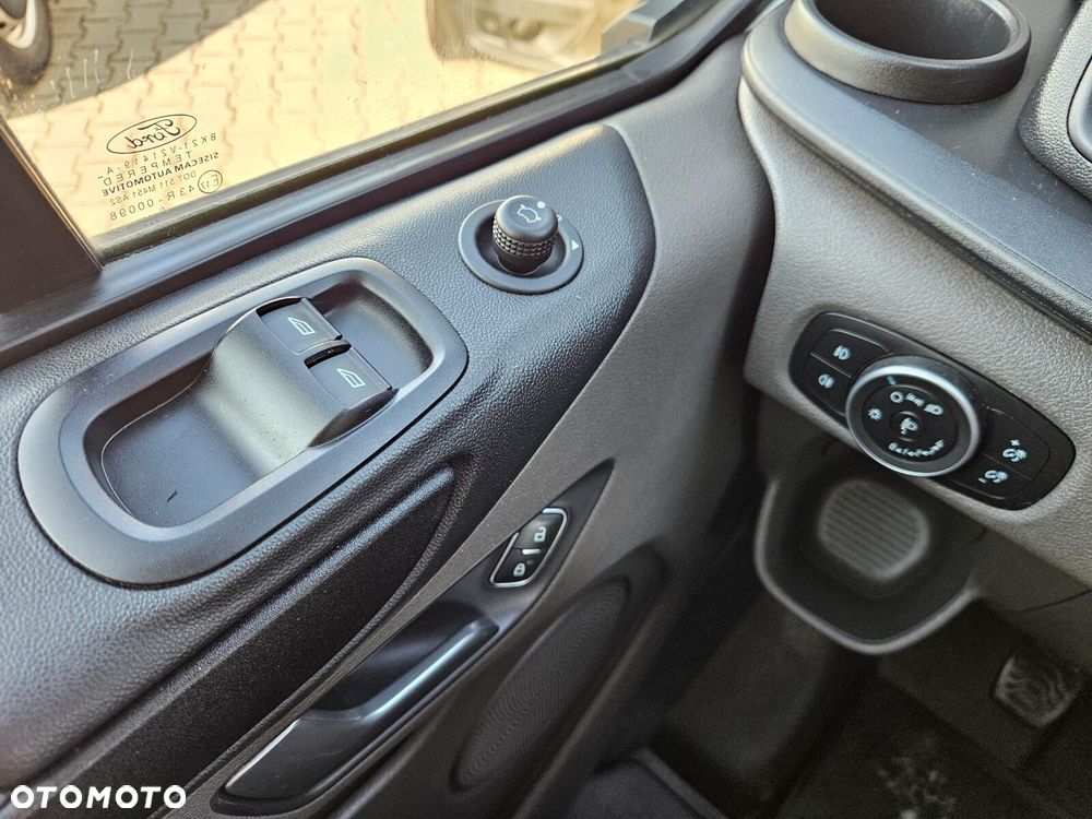 Ford transit-custom L2H1 *46999zł NETTO* Zabudowa warsztatowa 2.0TdCi/131KM - 22