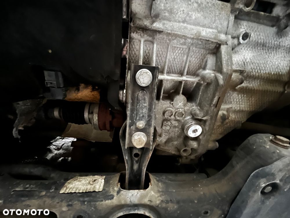 Volkswagen Touran 1.6 TDI SCR (BlueMotion Technology) DSG Comfortline - 36