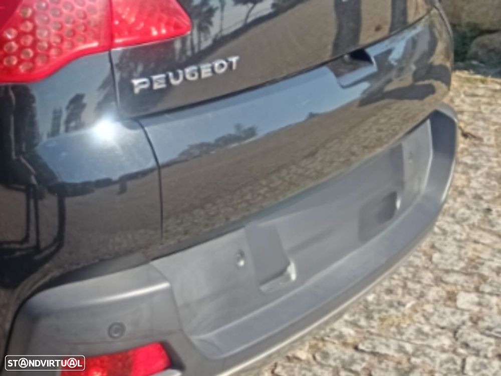 Peugeot 3008 1.6 HDi Executive - 10