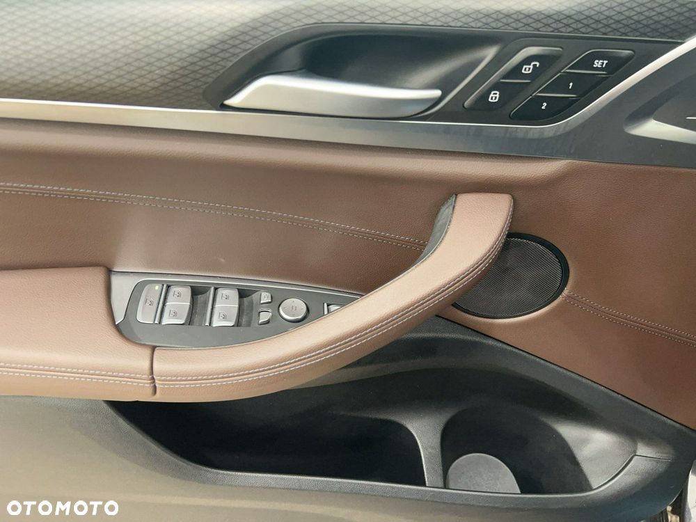 BMW X3 xDrive30i mHEV - 14