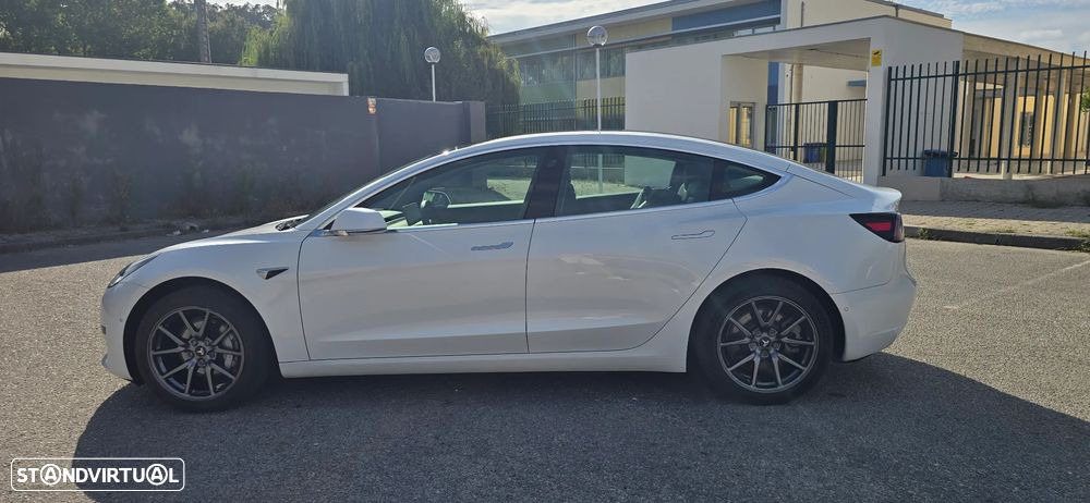 Tesla Model 3 Standard Range Plus RWD - 2