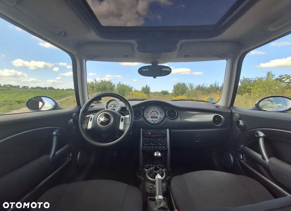 MINI Cooper Standard - 6