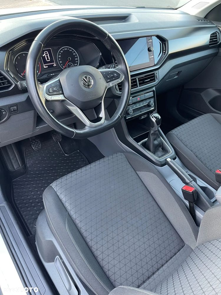 Volkswagen T-Cross - 14