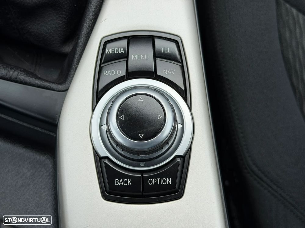 BMW 118 i Sport Line - 14