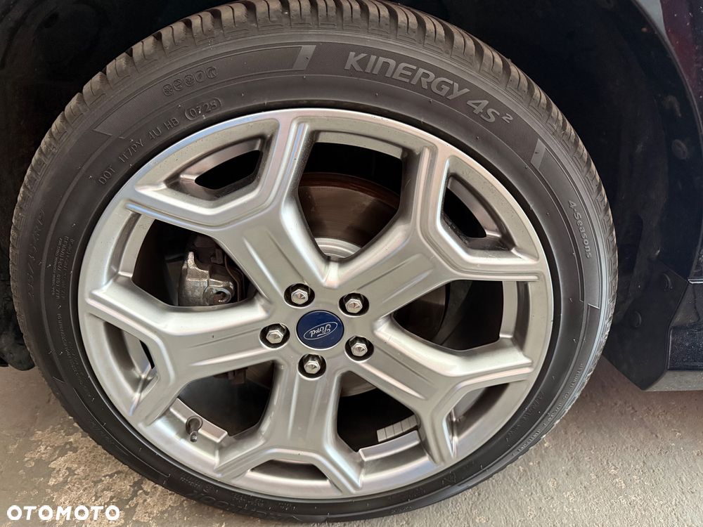 Ford Kuga - 38