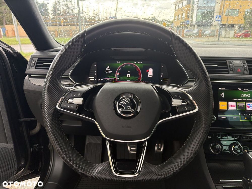 Skoda Superb 2.0 TDI SCR 4x4 Sportline DSG - 18