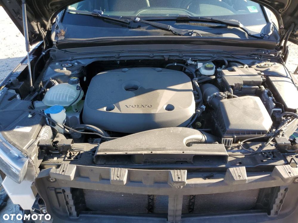 Volvo XC 40 T5 AWD Momentum - 12