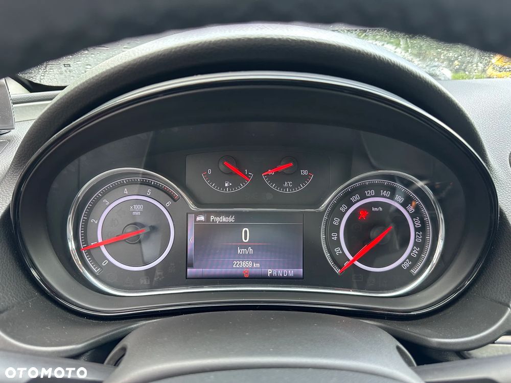 Opel Insignia CT 2.0 CDTI - 17