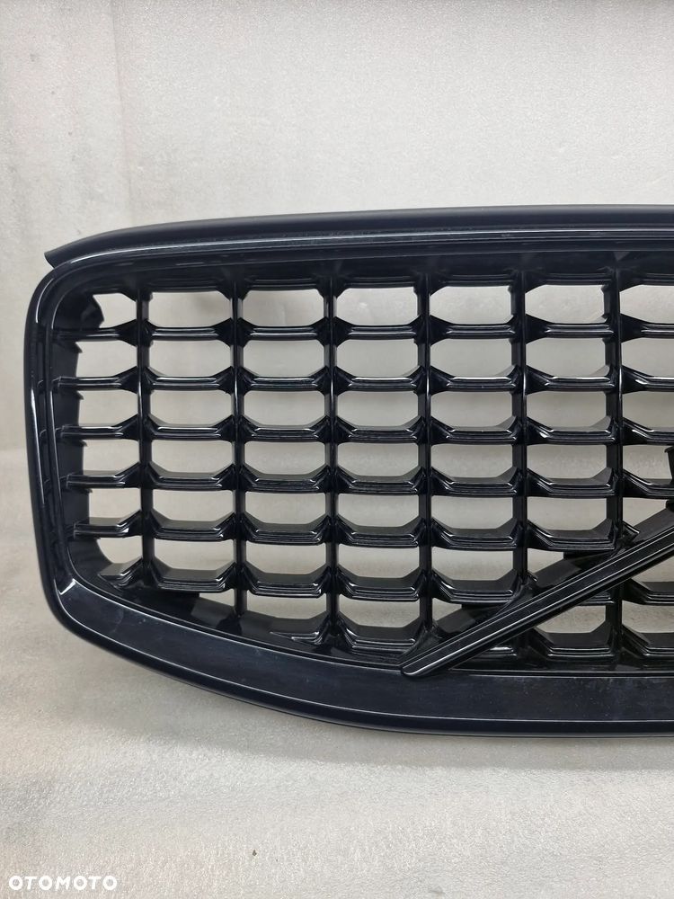 VOLVO XC60 II R DESIGN LIFT GRILL/ATRAPA CHŁODNICY 32133812 - 5