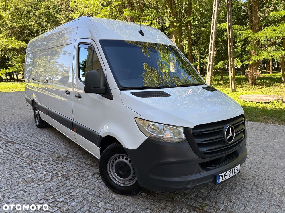 Mercedes-Benz Sprinter - 2