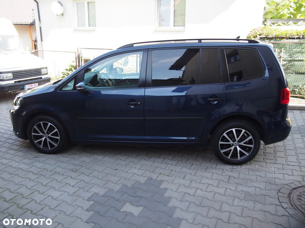 Volkswagen Touran 1.6 TDI DPF BlueMot Comfortline - 6