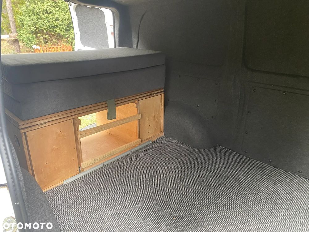 Mercedes-Benz VITO - 11