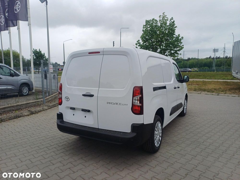 Toyota Proace City - 6