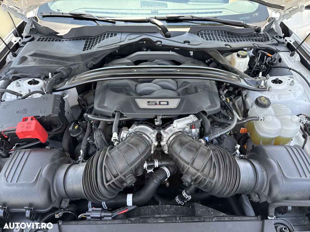 Ford Mustang - 24