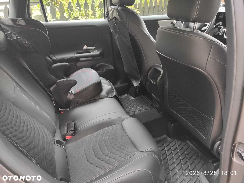 Mercedes-Benz GLA - 6