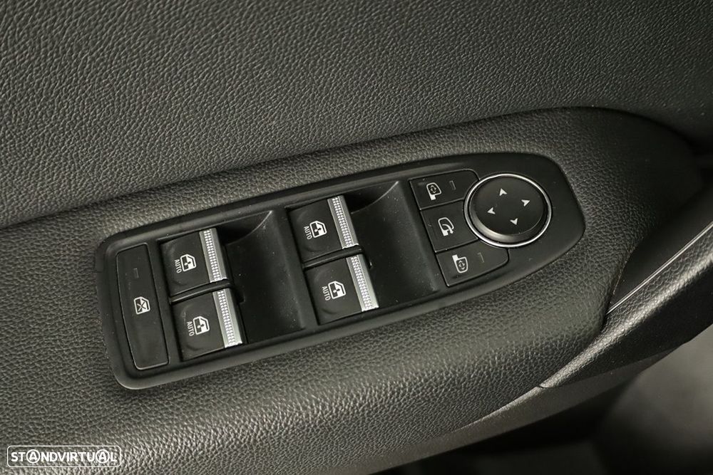 Renault Captur 1.0 TCe Techno Bi-Fuel - 22