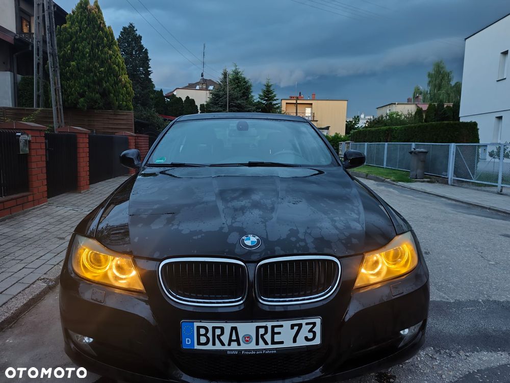 BMW Seria 3 318d - 10