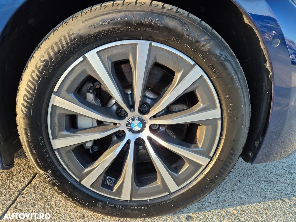 BMW Seria 3 330e Aut. Sport Line - 26