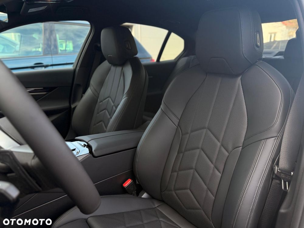 BMW Seria 5 520d xDrive mHEV M Sport - 19