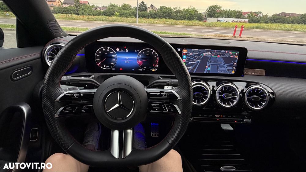 Mercedes-Benz CLA 200 - 4