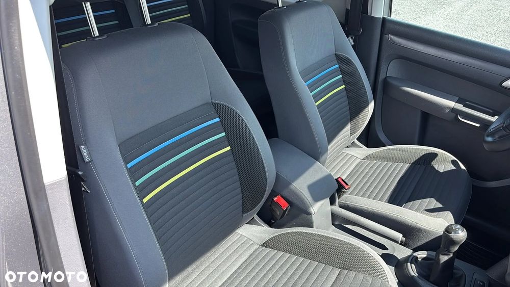 Volkswagen Caddy - 26