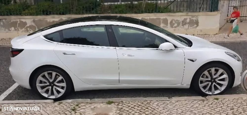 Tesla Model 3 Long-Range Dual Motor AWD - 3