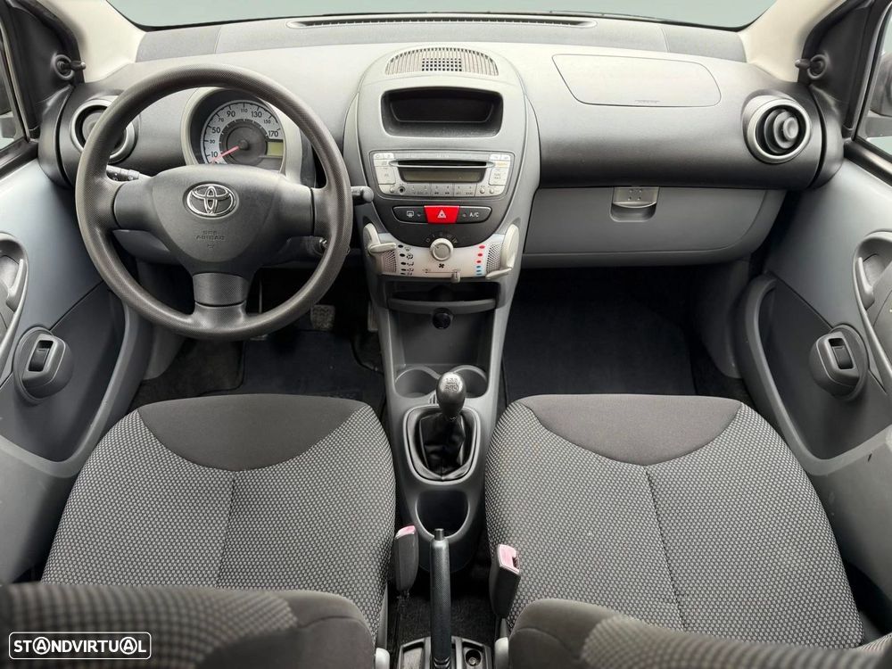 Toyota Aygo 1.0 + AC - 5