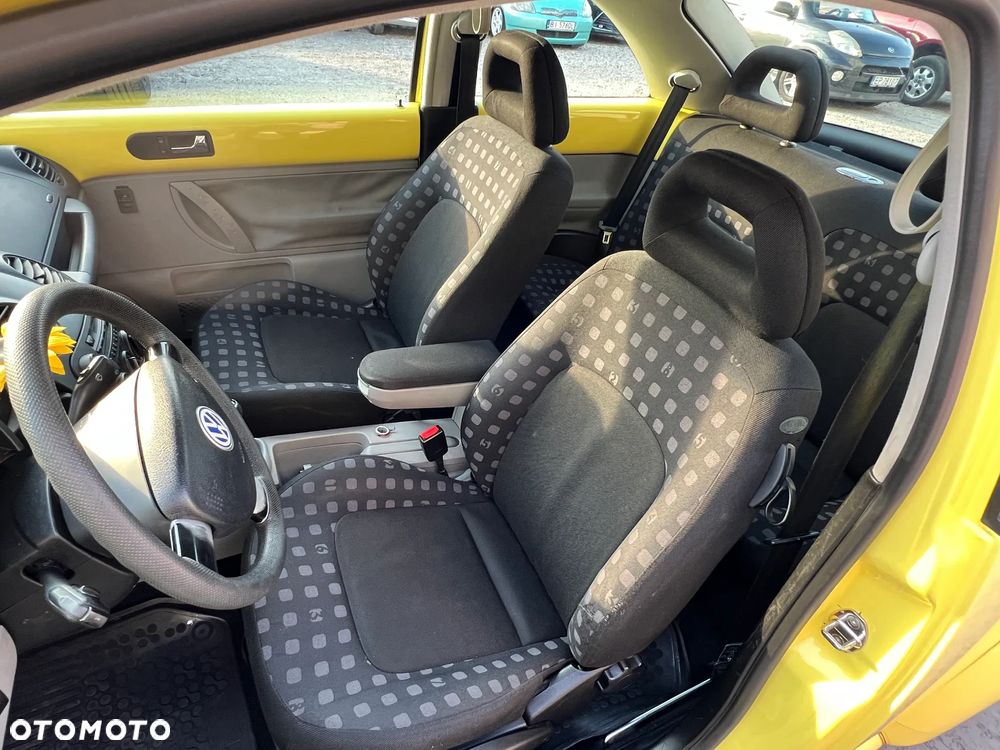 Volkswagen New Beetle 2.0 - 10