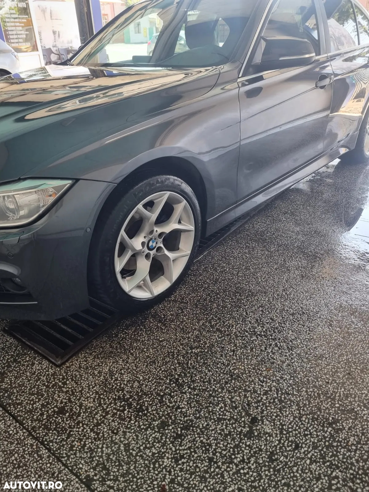 BMW Seria 3 320d xDrive GT Aut. - 10