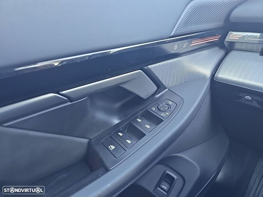 BMW 530 e Pack Desportivo M - 25