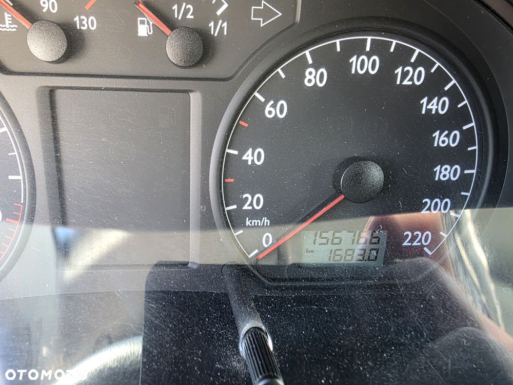 Volkswagen Polo - 11