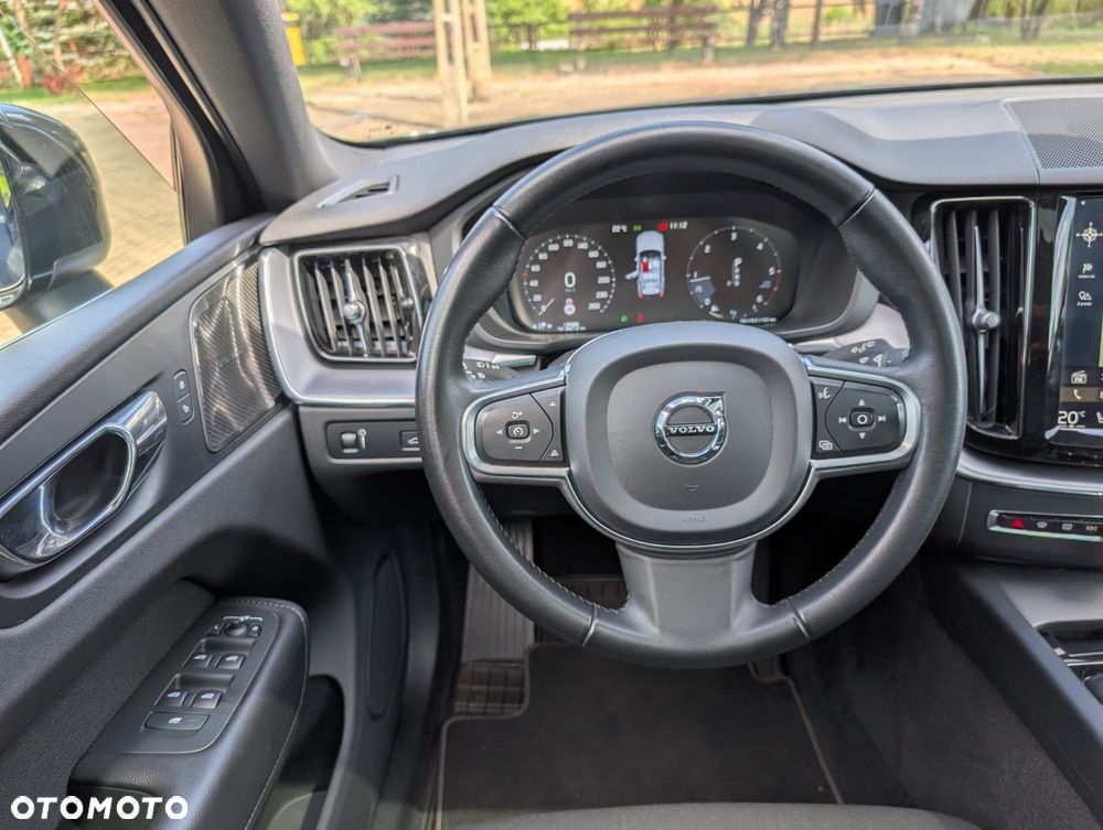 Volvo XC 60 D4 Momentum Pro - 13