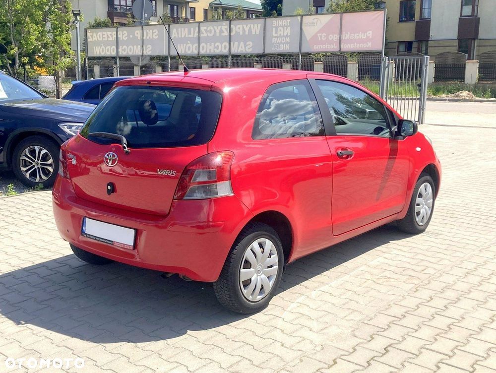 Toyota Yaris 1.0 Luna - 5
