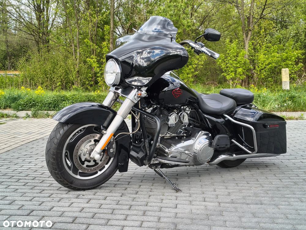 Harley-Davidson Touring Street Glide - 9