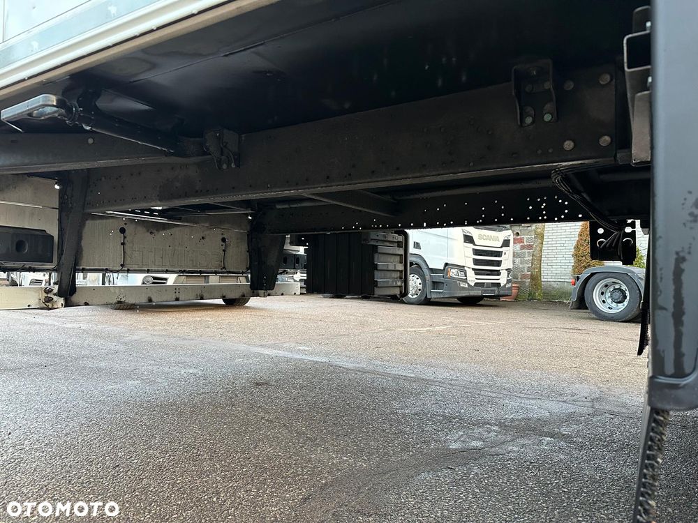 Schmitz Cargobull SKO 24 - 12