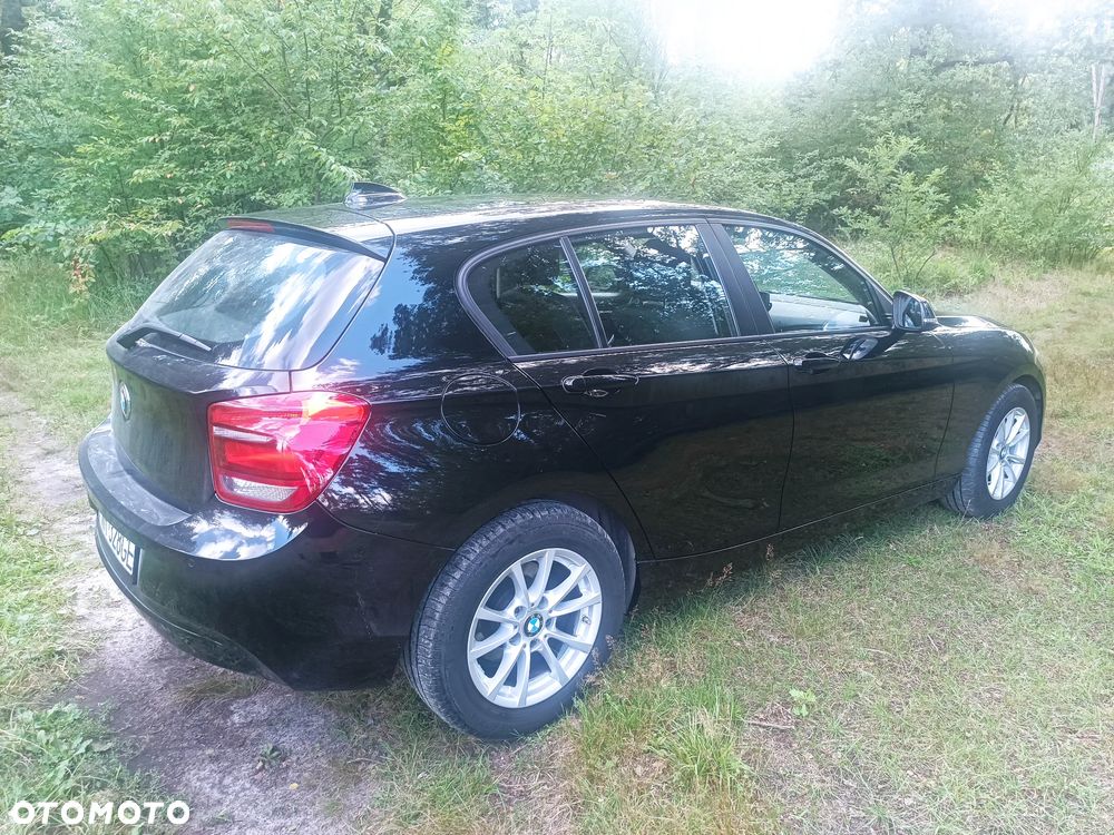 BMW Seria 1 114i - 33