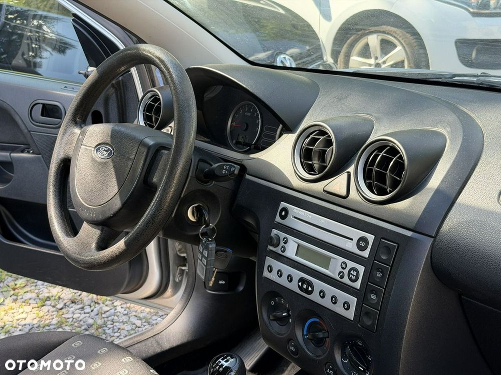Ford Fiesta - 14