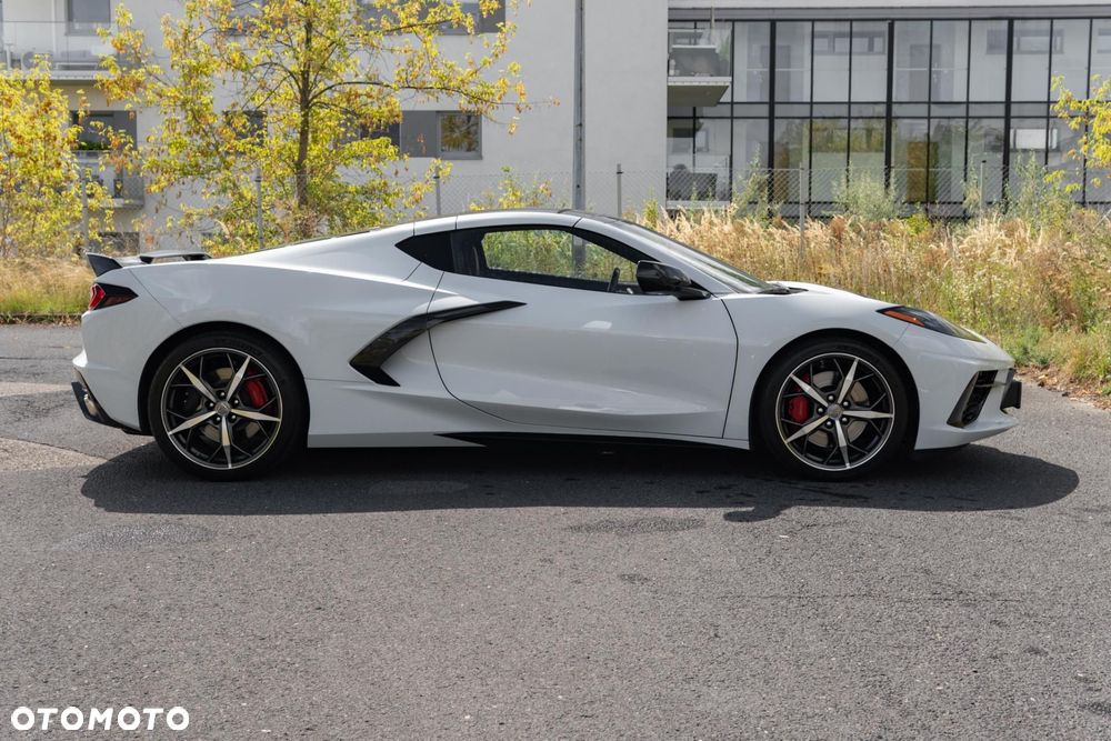 Chevrolet Corvette - 8