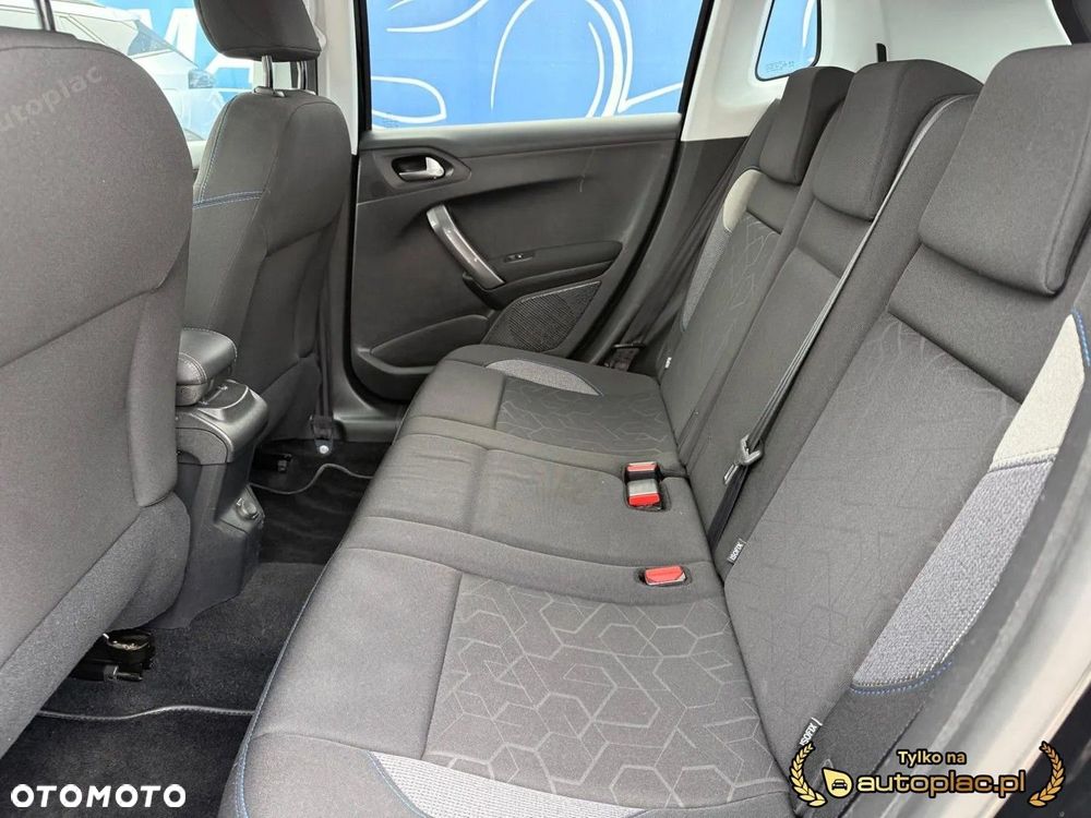 Peugeot 2008 - 14
