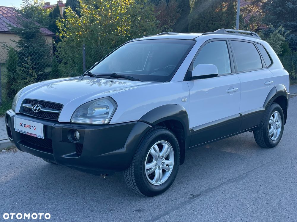 Hyundai Tucson 2.0 2WD GLS Style - 24