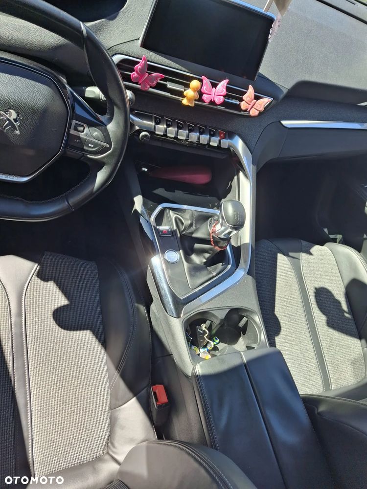 Peugeot 5008 - 9