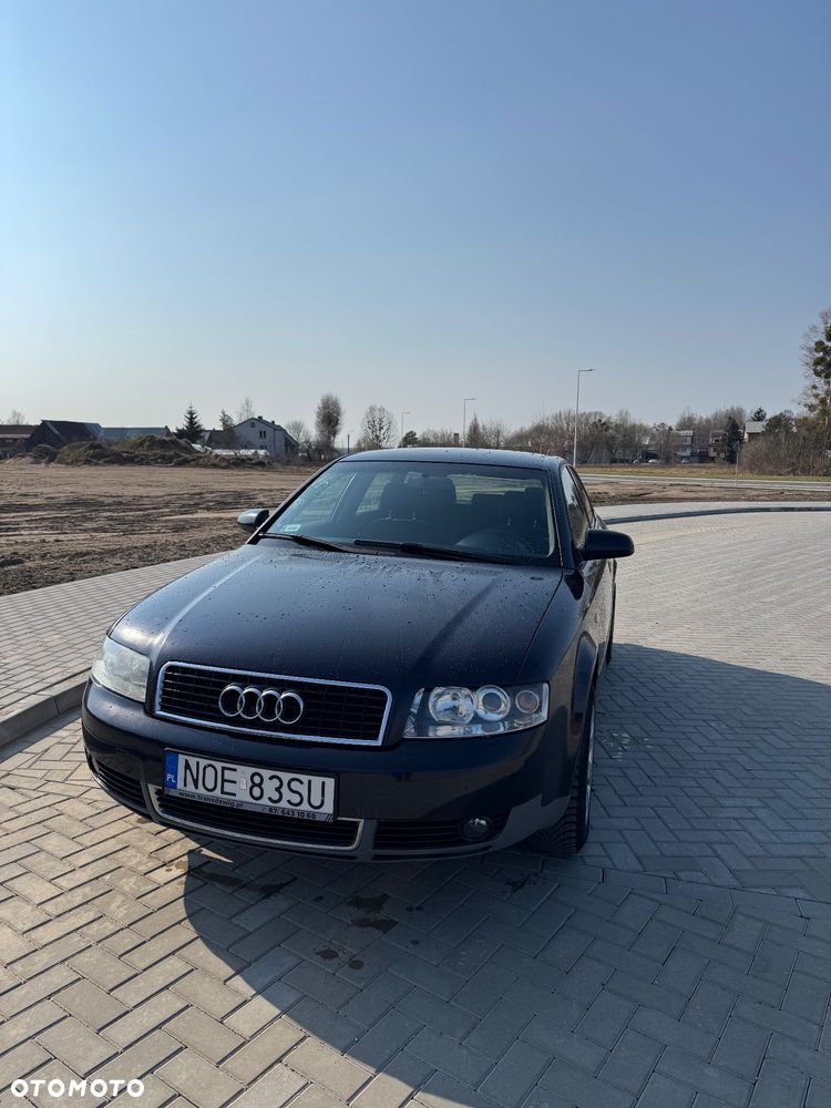 Audi A4 Avant - 1